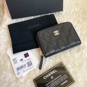 SOLD!!! Chanel Classic Caviar Quilted Zip Card Case Coin Purse NIB